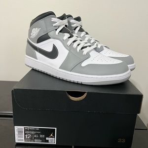 Air Jordan 1 Mid - 12 M